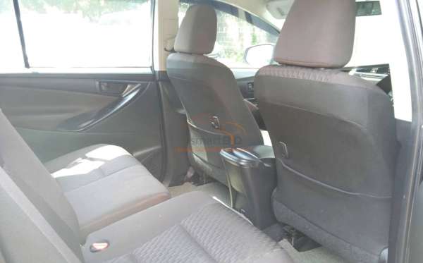 TOYOTA KIJANG INNOVA G