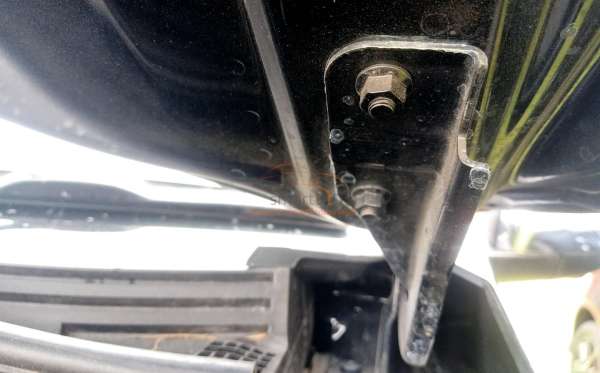 MITSUBISHI PAJERO SPORT DAKAR U-L 4X4