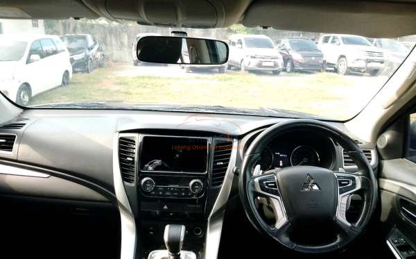 MITSUBISHI PAJERO SPORT 2.4L DAKAR-H (4X2)