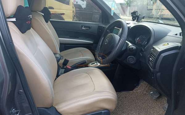 NISSAN X TRAIL 2.5