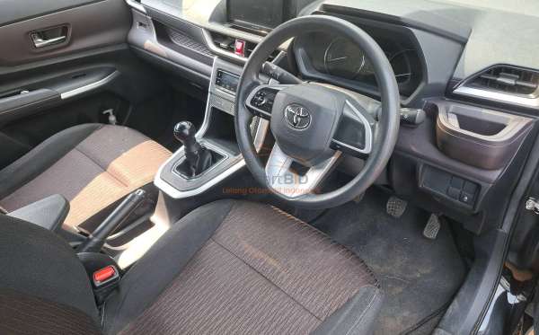 TOYOTA AVANZA 1.5 G