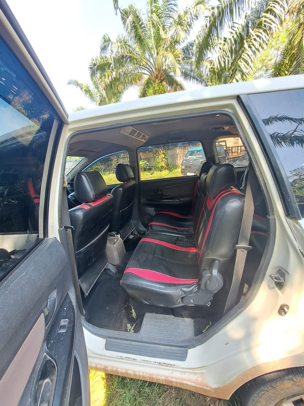 TOYOTA  AVANZA  1.3 E