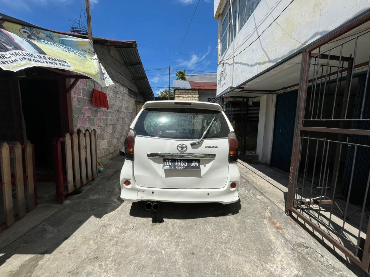 TOYOTA AVANZA VELOZ