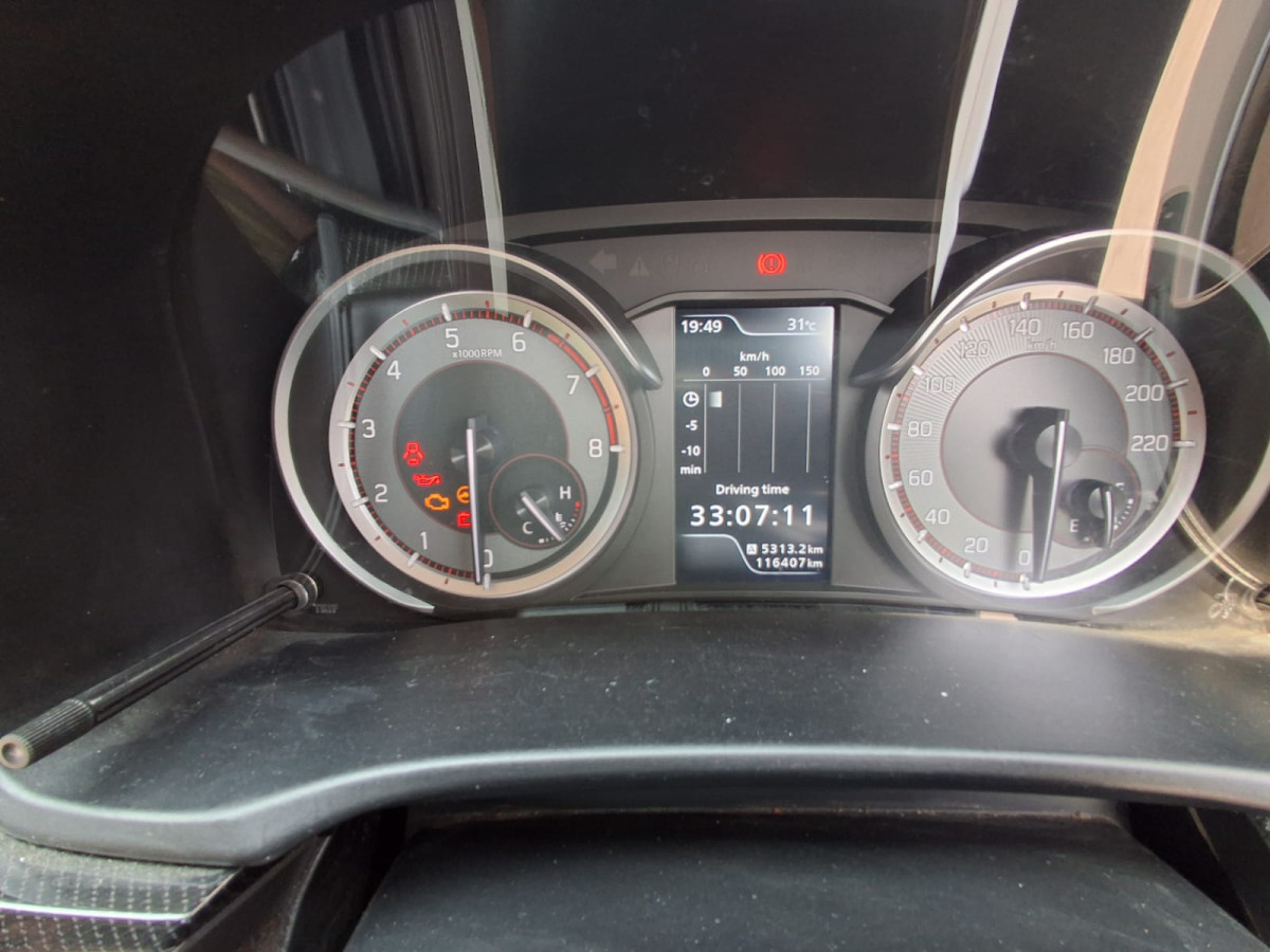 SUZUKI XL7