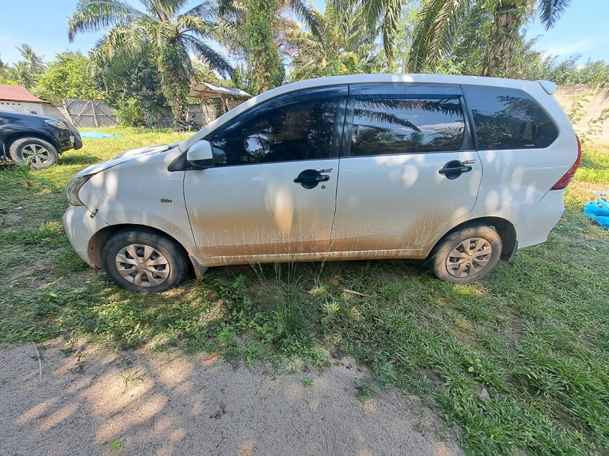TOYOTA  AVANZA  1.3 E