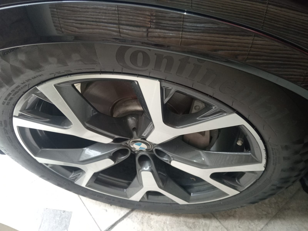 BMW X7 XDRIVE 40 I AT