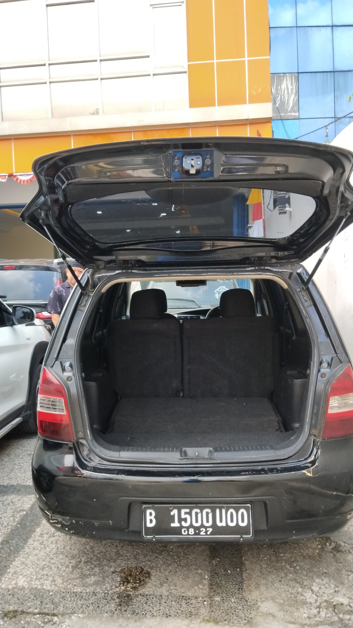 NISSAN  GRAND LIVINA  1.5 SV