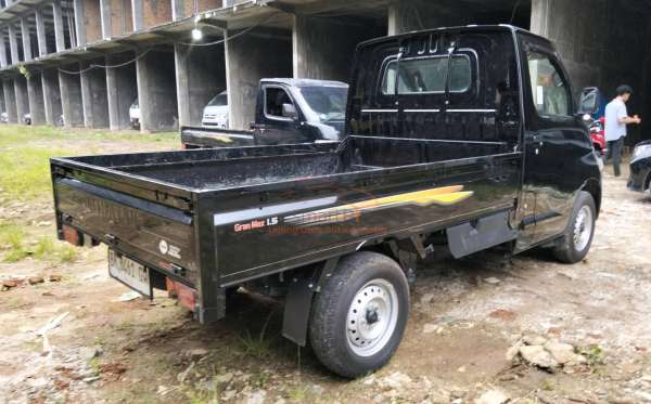 DAIHATSU GRAN MAX PU AC PS 1.5 FH