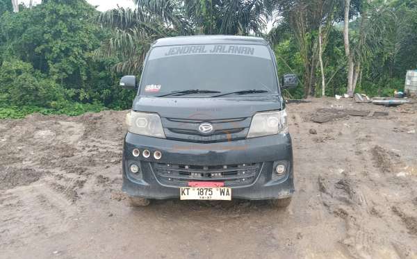 DAIHATSU LUXIO