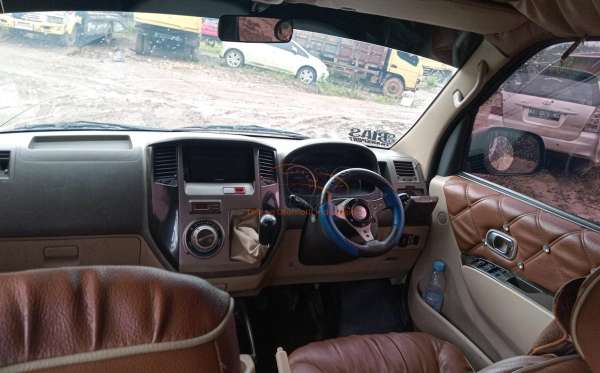 DAIHATSU LUXIO