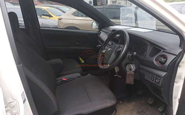 DAIHATSU SIGRA M