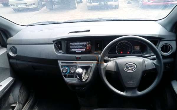 DAIHATSU SIGRA