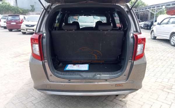 DAIHATSU SIGRA