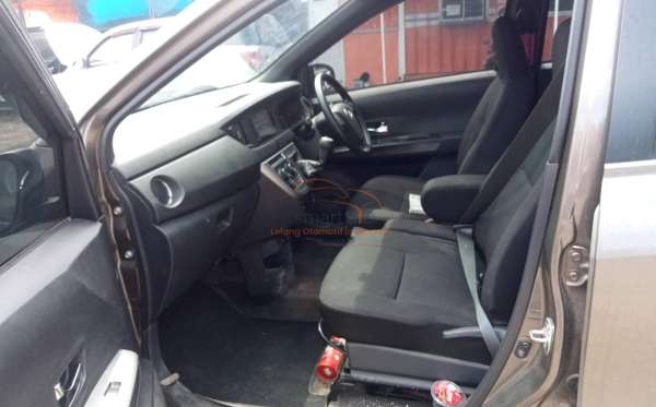 DAIHATSU SIGRA