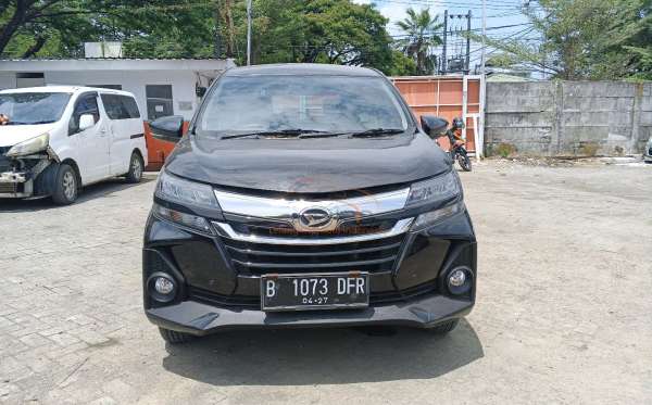 DAIHATSU XENIA