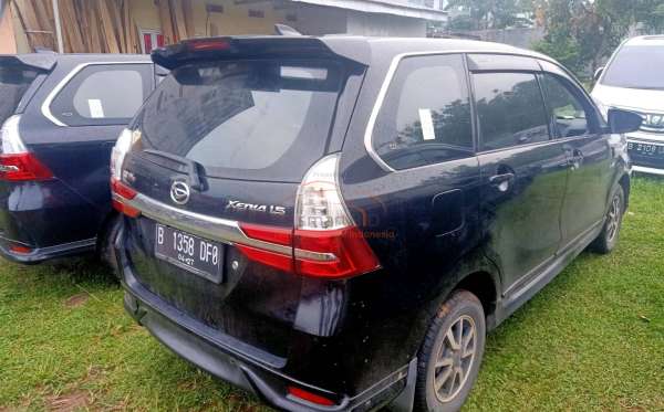 DAIHATSU  XENIA  R DELUXE