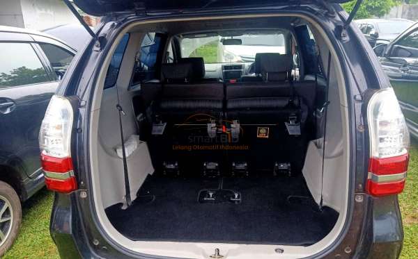 DAIHATSU  XENIA  R DELUXE