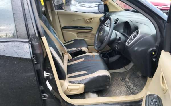 HONDA MOBILIO DD4 1.5E