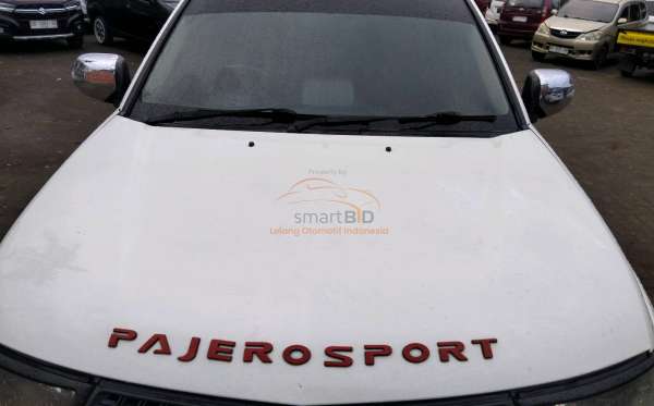 MITSUBISHI PAJERO SPORT 2.5 HP-E (4X2)