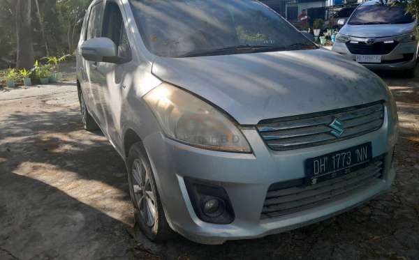 SUZUKI ERTIGA