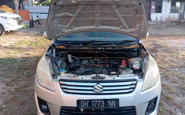 SUZUKI ERTIGA