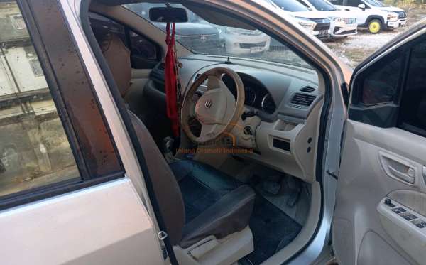 SUZUKI ERTIGA