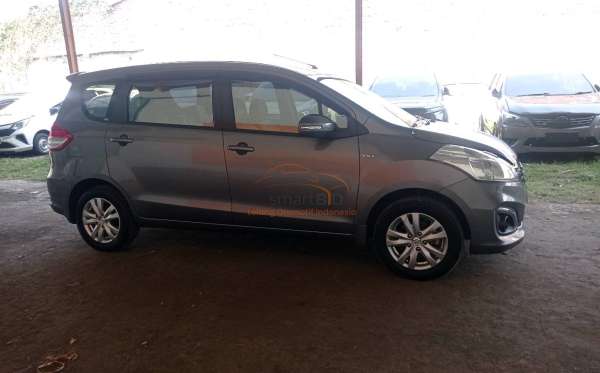 SUZUKI ERTIGA