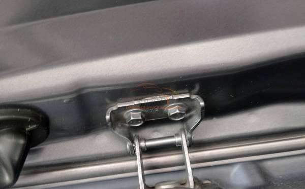 SUZUKI ERTIGA