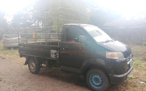 SUZUKI MEGA CARRY