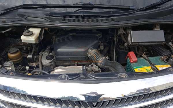 TOYOTA ALPHARD 2.4