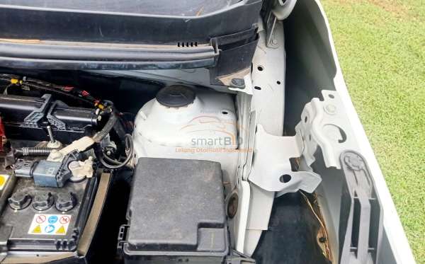 TOYOTA AVANZA 1.3 E