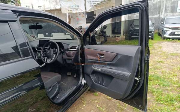 TOYOTA AVANZA 1.5 G
