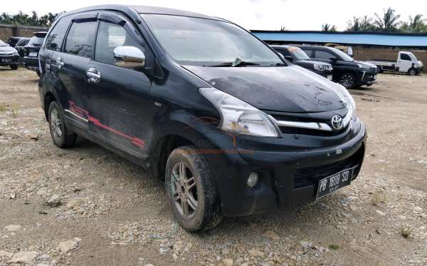 TOYOTA  AVANZA  G