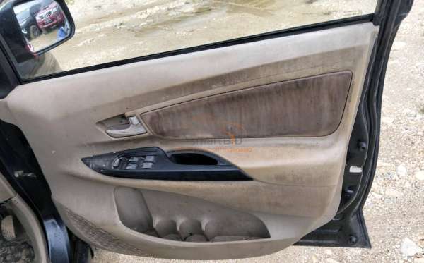 TOYOTA  AVANZA  G
