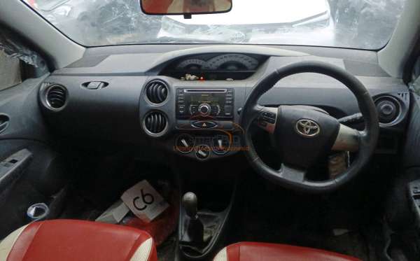 TOYOTA ETIOS