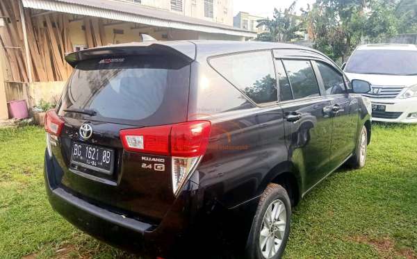 TOYOTA INNOVA 2.4 G