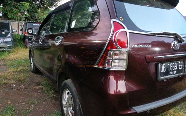 TOYOTA AVANZA