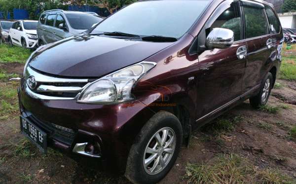 TOYOTA AVANZA