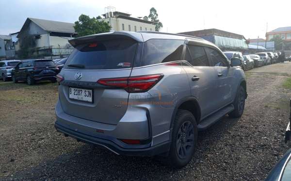 TOYOTA FORTUNER 2.8 VRZ