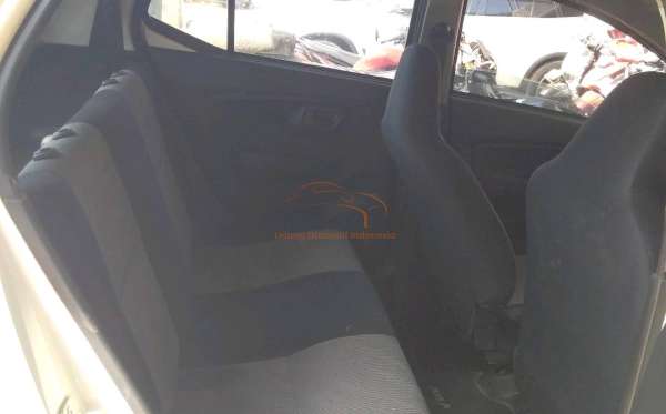 DAIHATSU  AYLA  1.0 D