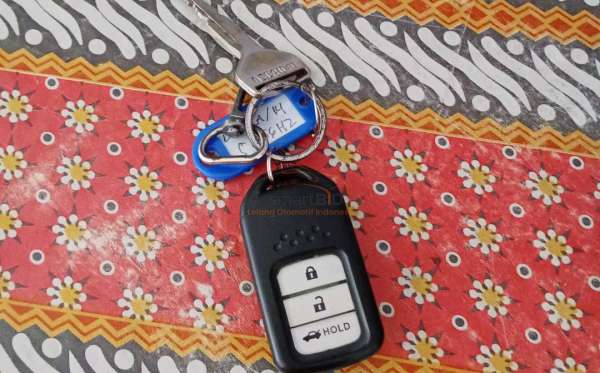 DAIHATSU  AYLA  1.0 D