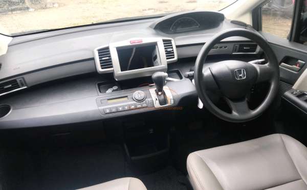 HONDA FREED GB3 1.5 E