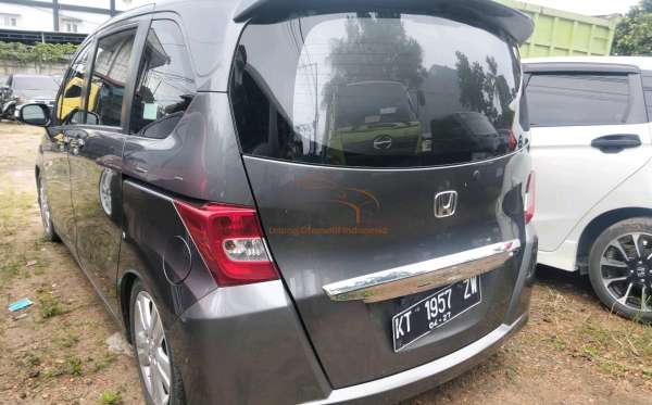 HONDA FREED GB3 1.5 E