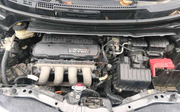 HONDA FREED GB3 1.5 E