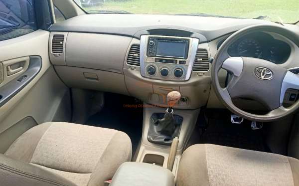 TOYOTA  KIJANG  INNOVA G