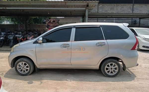TOYOTA AVANZA 1.3 E