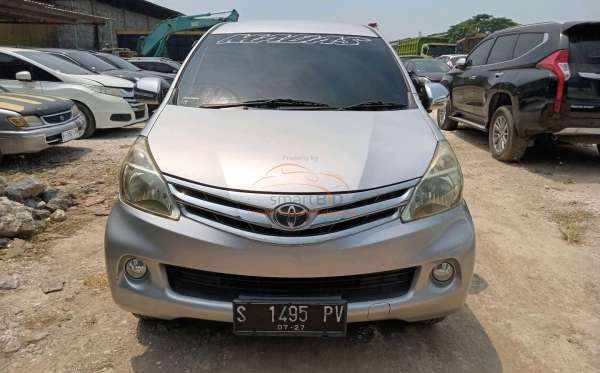 TOYOTA AVANZA 1.3 E