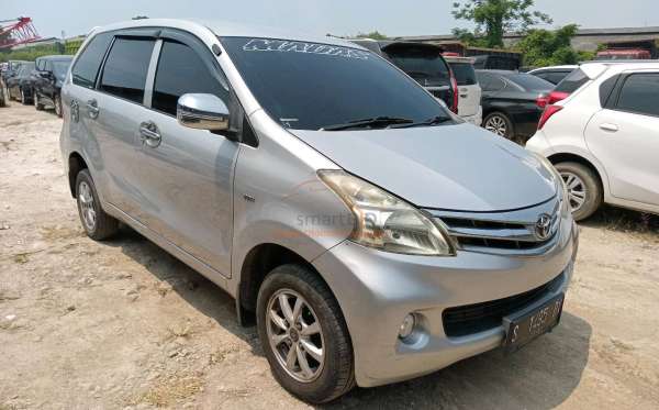 TOYOTA AVANZA 1.3 E