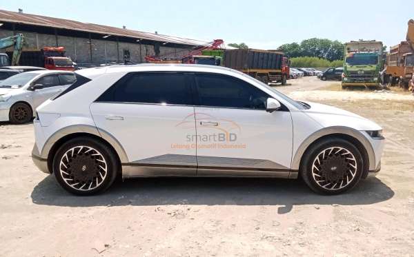 HYUNDAI IONIQ 5 EV SIGNATURE