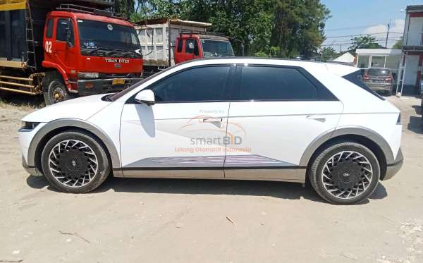 HYUNDAI IONIQ 5 EV SIGNATURE